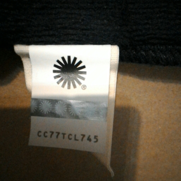 UGG Jakob Lightweight Double Knit Fleece Jogger - 07/24 - Picture 9 of 10